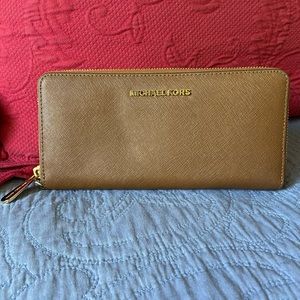 Michael Kors wallet